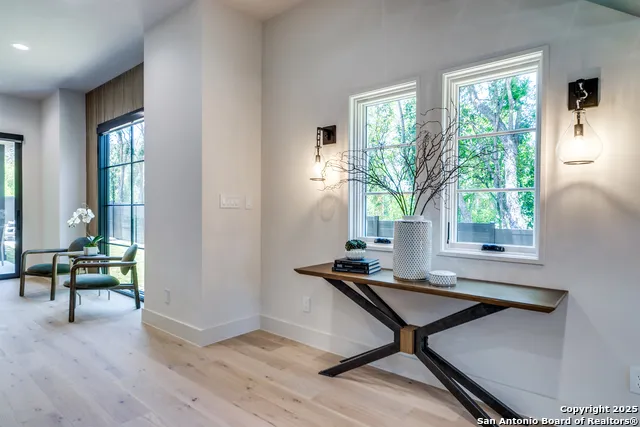 401 Oak Park Dr Unit B Boerne, TX 78006
